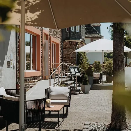 Hotel Restaurant Zur Marienburg 3*