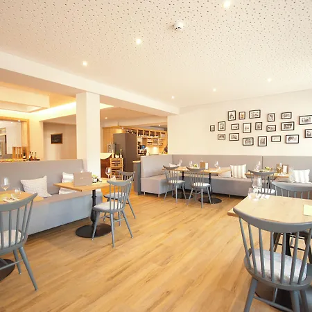 Отель Restaurant Zur Marienburg