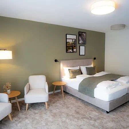 Hotel Restaurant Zur Marienburg 3*