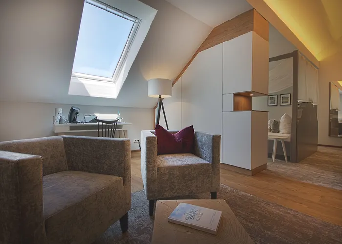 Hotel Restaurant Zur Marienburg 3*