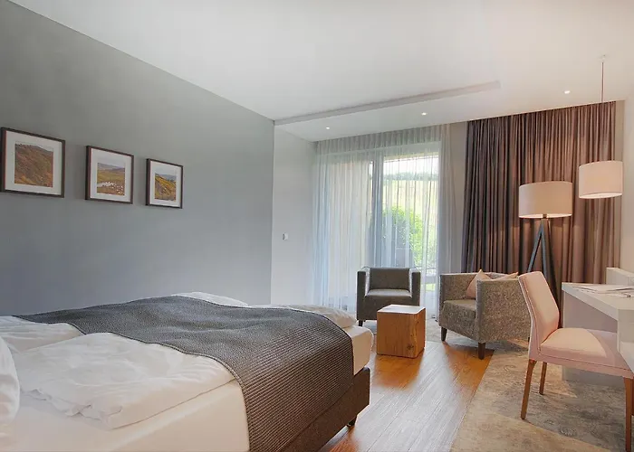 Hotel Restaurant Zur Marienburg 3*